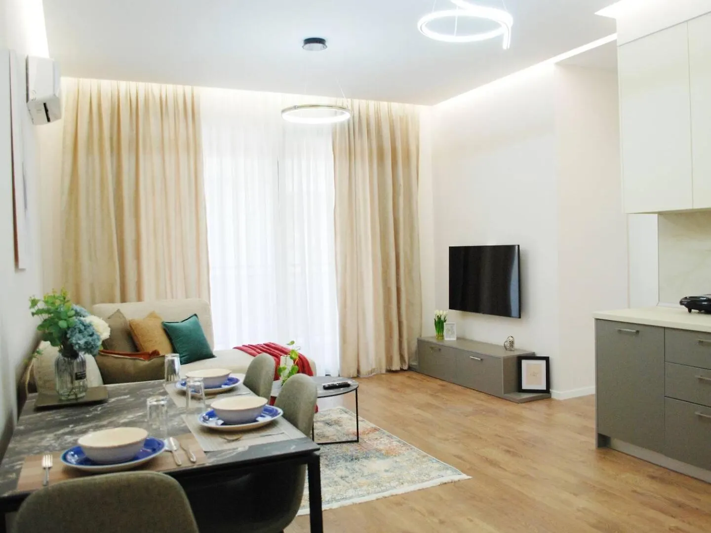 Lindi'S Apartment 3/6 Tirana